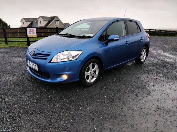 Toyota Auris Hatchback, Diesel, 2010, Blue