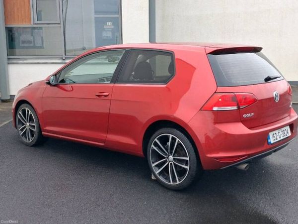 Volkswagen Golf Hatchback, Diesel, 2015, Red