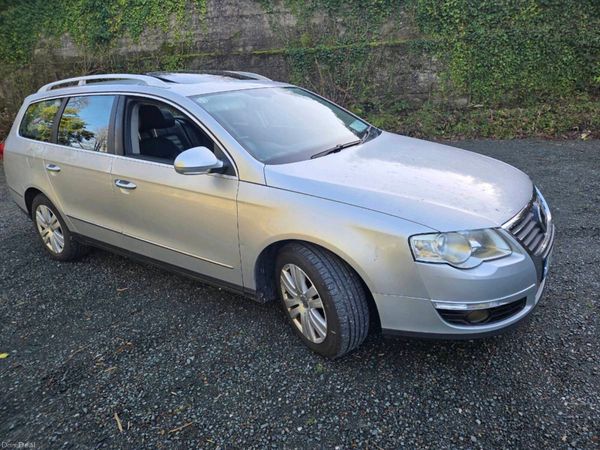 Volkswagen Passat Estate, Petrol, 2008, Silver