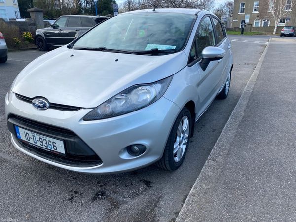 Ford Fiesta Hatchback, Petrol, 2010, Silver