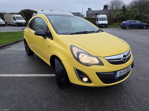Opel Corsa Hatchback, Petrol, 2013, Yellow