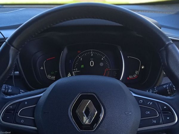 Renault Kadjar SUV, Diesel, 2016, Gold