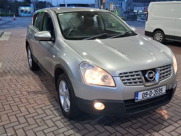 Nissan Qashqai Hatchback, Diesel, 2009, Silver