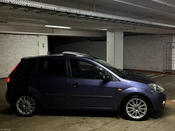 Ford Fiesta Hatchback, Petrol, 2006, Purple