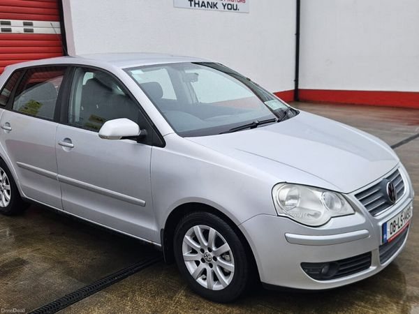 Volkswagen Polo Hatchback, Petrol, 2008, Silver