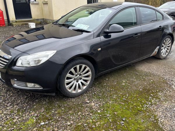 Opel Insignia Hatchback, Diesel, 2011, Black