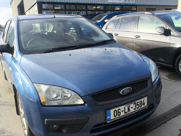 Ford Focus Hatchback, Petrol, 2006, Blue