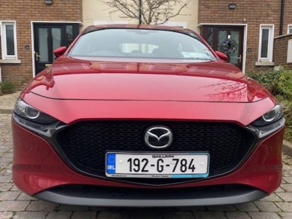 Mazda Mazda3 Hatchback, Petrol, 2019, Red
