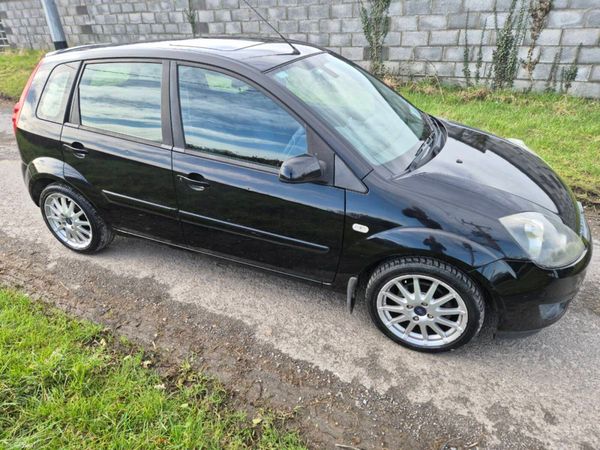 Ford Fiesta Hatchback, Petrol, 2008, Black