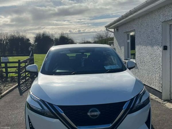 Nissan Qashqai MPV, Petrol, 2024, White