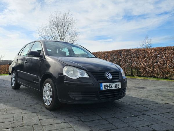 Volkswagen Polo Hatchback, Petrol, 2009, Black