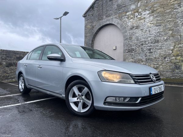 Volkswagen Passat Saloon, Diesel, 2012, Silver