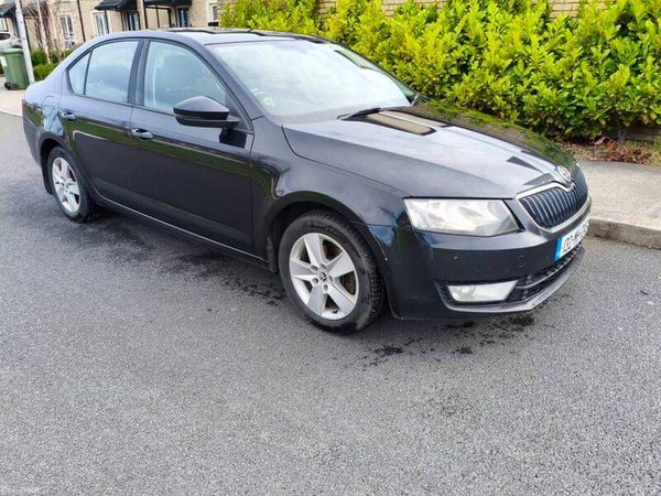 Skoda Octavia Hatchback, Diesel, 2013, Black