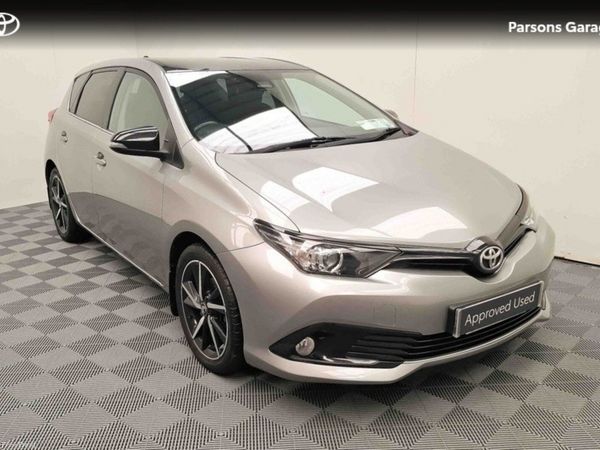 Toyota Auris Hatchback, Petrol, 2018, Grey