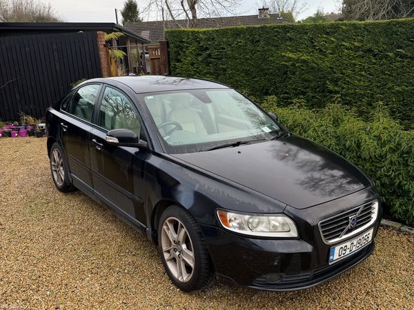 Volvo S40 Saloon, Ethanol Petrol, 2009, Black