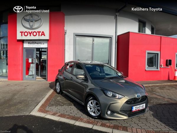 Toyota Yaris Hatchback, Petrol Hybrid, 2023, Bronze