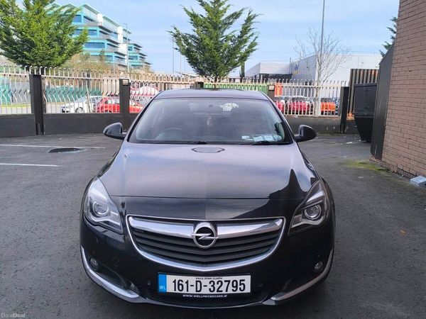 Opel Insignia Hatchback, Diesel, 2016, Black