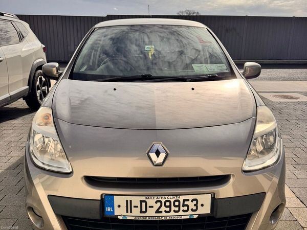 Renault Clio Hatchback, Ethanol Petrol, 2011, Gold