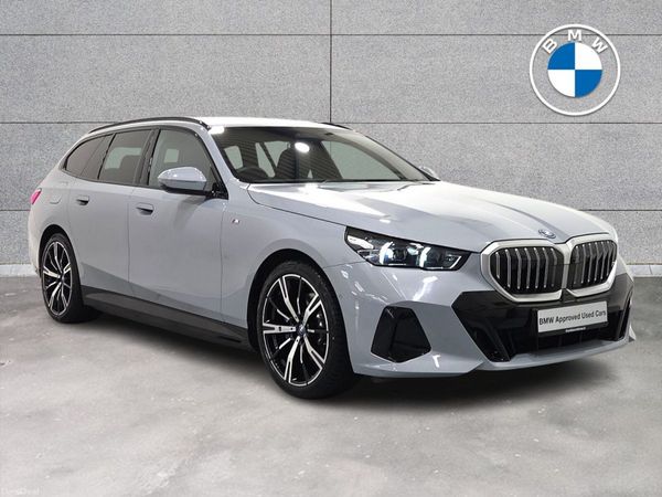 BMW 5-Series Estate, Petrol Plug-in Hybrid, 2025, Grey