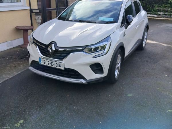 Renault Captur Hatchback, Petrol, 2020, White