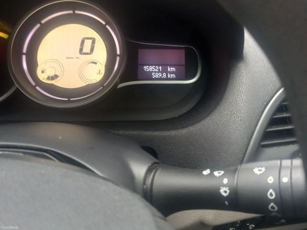 Renault Fluence Saloon, Diesel, 2010, Gold