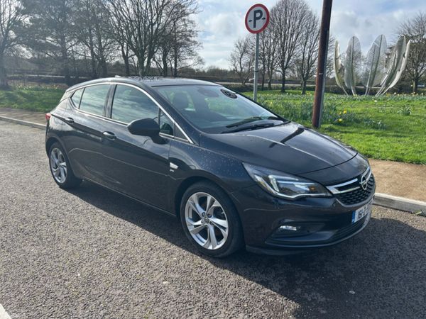 Opel Astra Hatchback, Diesel, 2016, Black