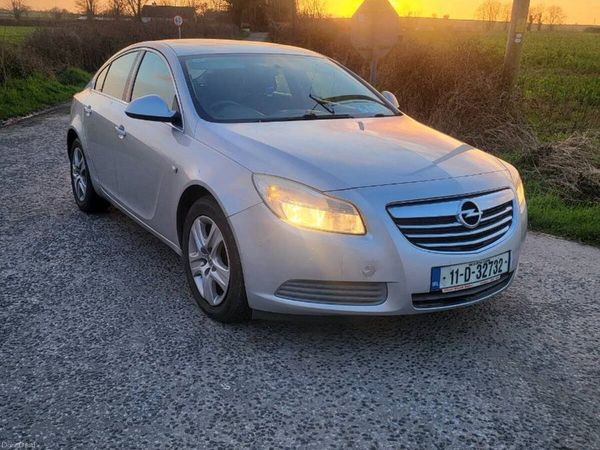 Opel Insignia Hatchback, Diesel, 2011, Silver