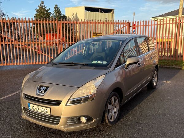 Peugeot 5008 MPV, Diesel, 2012, Grey