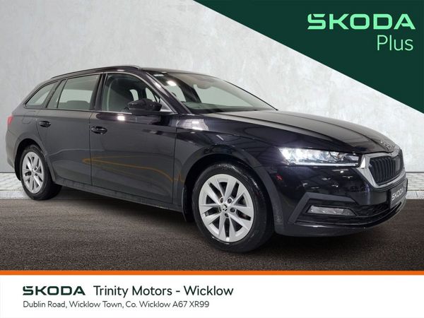 Skoda Octavia Estate, Petrol, 2023, Black