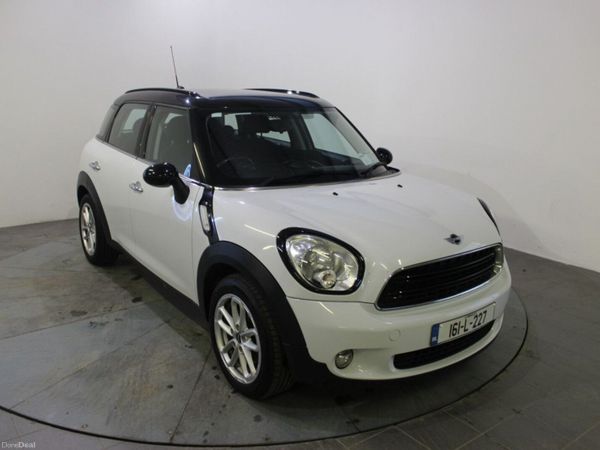 Mini Cooper Hatchback, Diesel, 2016, White