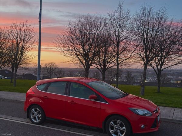 Ford Focus Hatchback, Diesel, 2012, Red