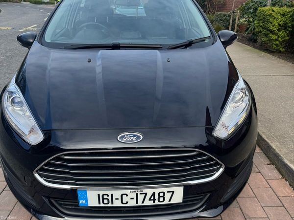 Ford Fiesta Hatchback, Petrol, 2016, Black