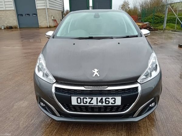 Peugeot 208 Hatchback, Petrol, 2019, Grey