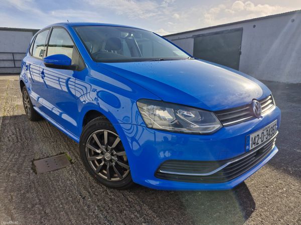 Volkswagen Polo Hatchback, Petrol, 2014, Blue