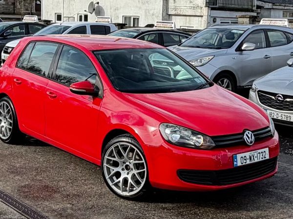 Volkswagen Golf Hatchback, Petrol, 2009, Red