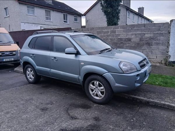 Hyundai Tucson SUV, Diesel, 2009, Silver