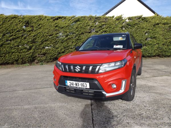 Suzuki Vitara Hatchback, Petrol, 2024, Red