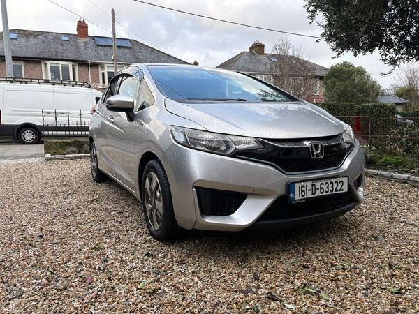 Honda Fit Hatchback, Petrol Hybrid, 2016, Silver