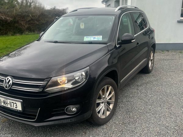 Volkswagen Tiguan SUV, Diesel, 2013, Black