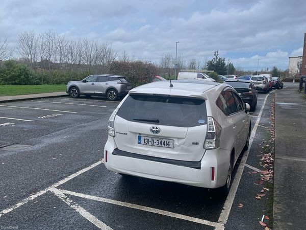 Toyota Prius MPV, Petrol Hybrid, 2013, White