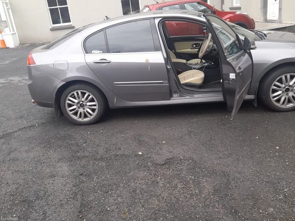 Renault Laguna Hatchback, Diesel, 2011, Grey