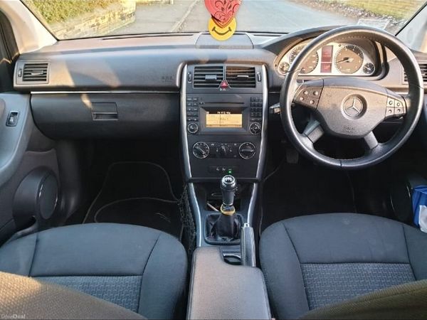 Mercedes-Benz B-Class MPV, Petrol, 2010, Grey