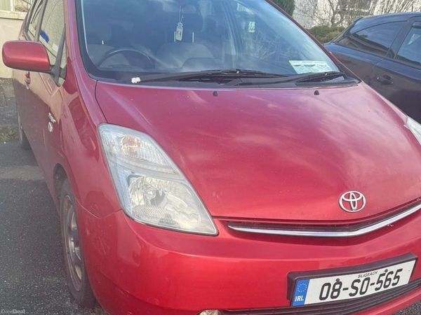 Toyota Prius Hatchback, Petrol Hybrid, 2008, Red