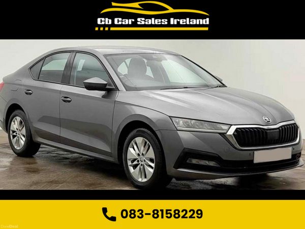Skoda Octavia Hatchback, Diesel, 2022, Grey