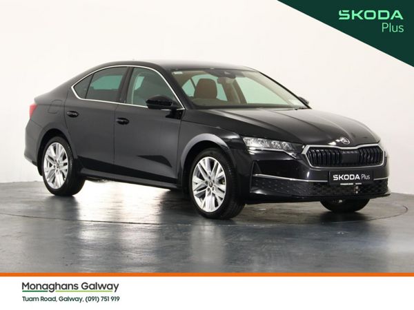 Skoda Octavia Hatchback, Diesel, 2025, Black