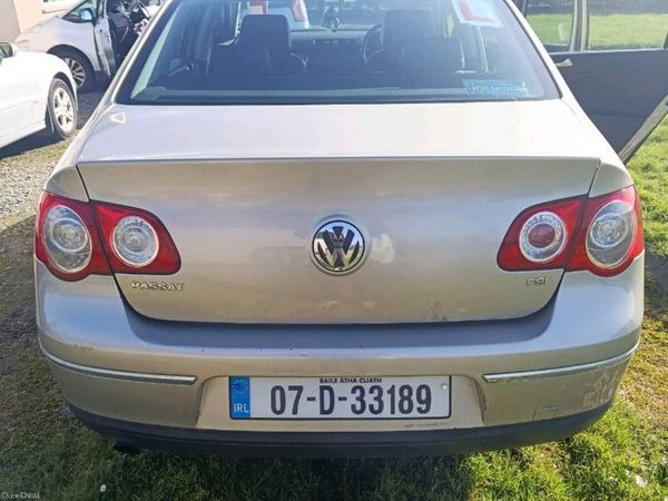 Volkswagen Passat Saloon, Petrol, 2007, Beige