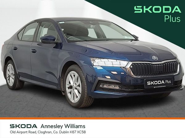 Skoda Octavia Saloon, Diesel, 2024, Blue