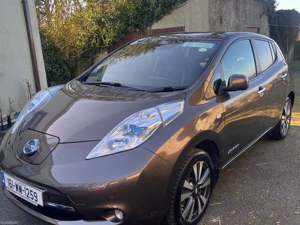 Nissan Leaf Hatchback, Electric, 2016, Brown