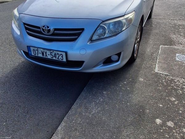 Toyota Corolla Saloon, Petrol, 2007, Silver
