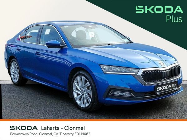 Skoda Octavia Saloon, Diesel, 2023, Blue